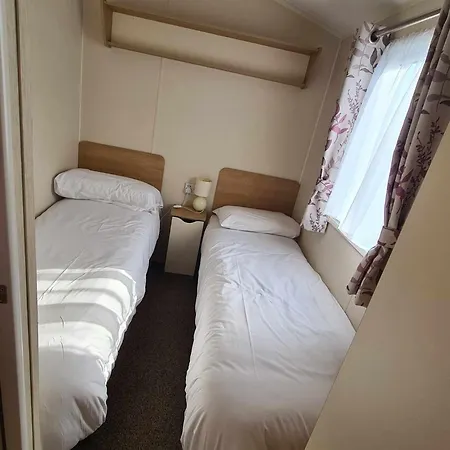 Happy Days Caravan 90 Primrose Field Primrose Valley Tatil parkı Filey