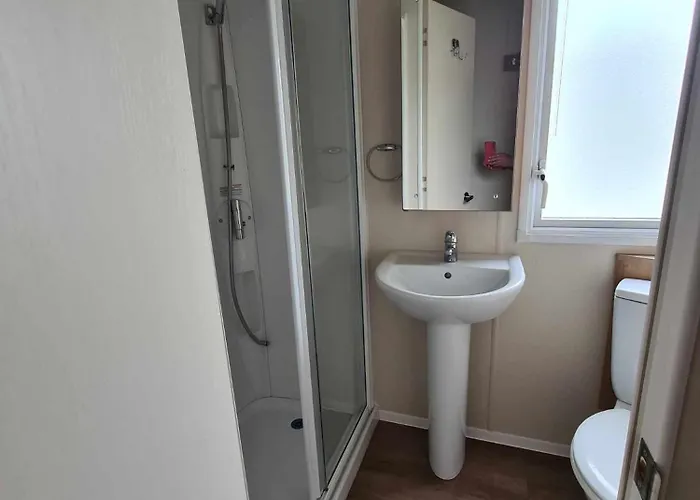 Happy Days Caravan 90 Primrose Field Primrose Valley Filey