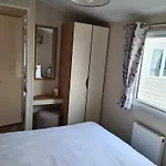 Happy Days Caravan 90 Primrose Field Primrose Valley