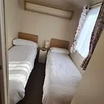 Happy Days Caravan 90 Primrose Field Primrose Valley 홀리데이파크 파일리
