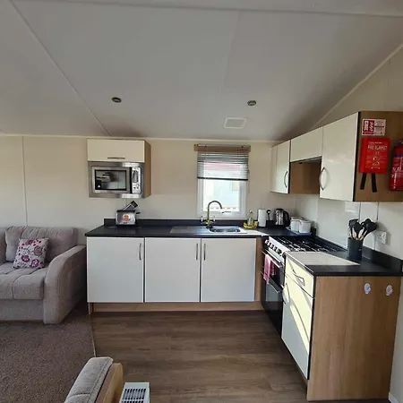 Happy Days Caravan 90 Primrose Field Primrose Valley 홀리데이파크 *